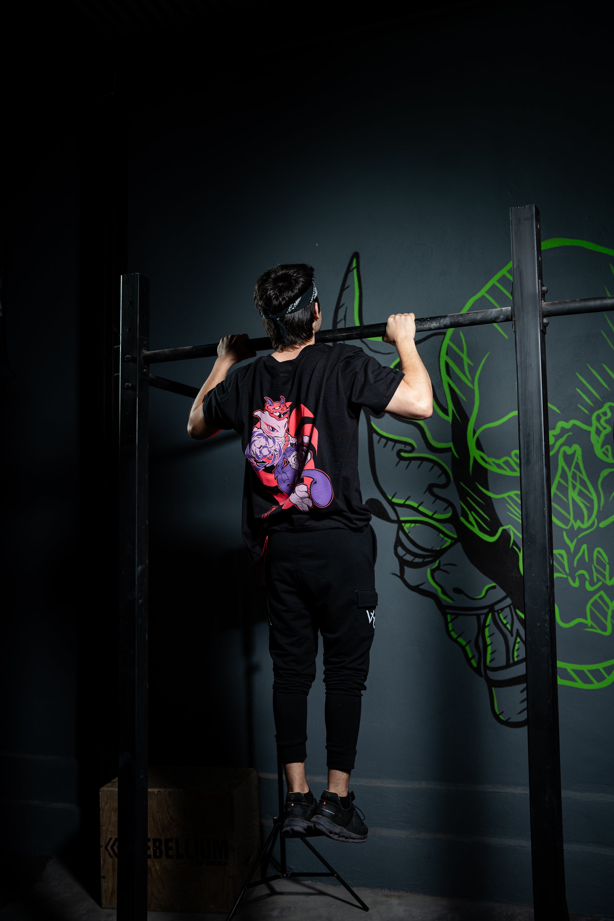 MEWTWO | NEGRO |  Playera Corte regular| 180g | 