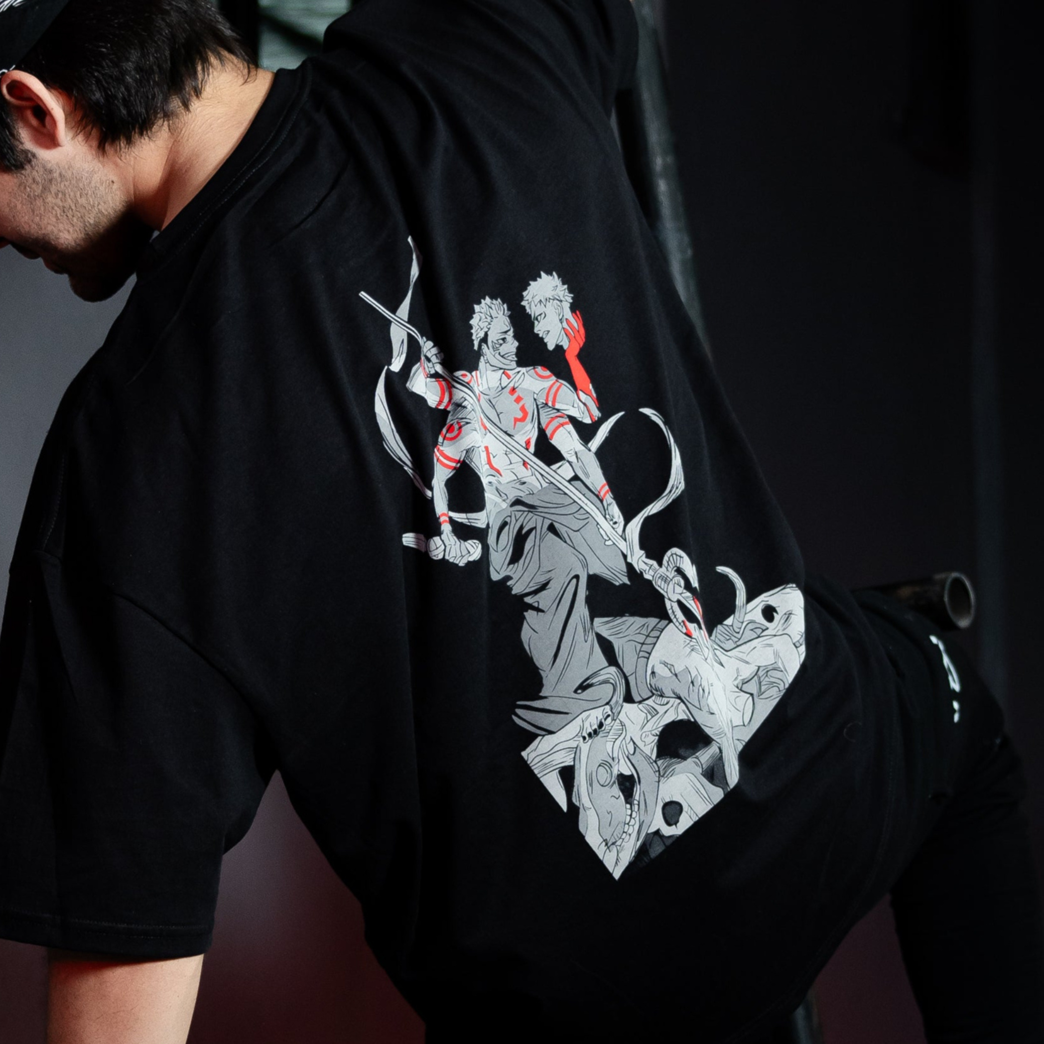 JUJUTSU |  Playera Corte regular| 180g | "Esencia oversize"